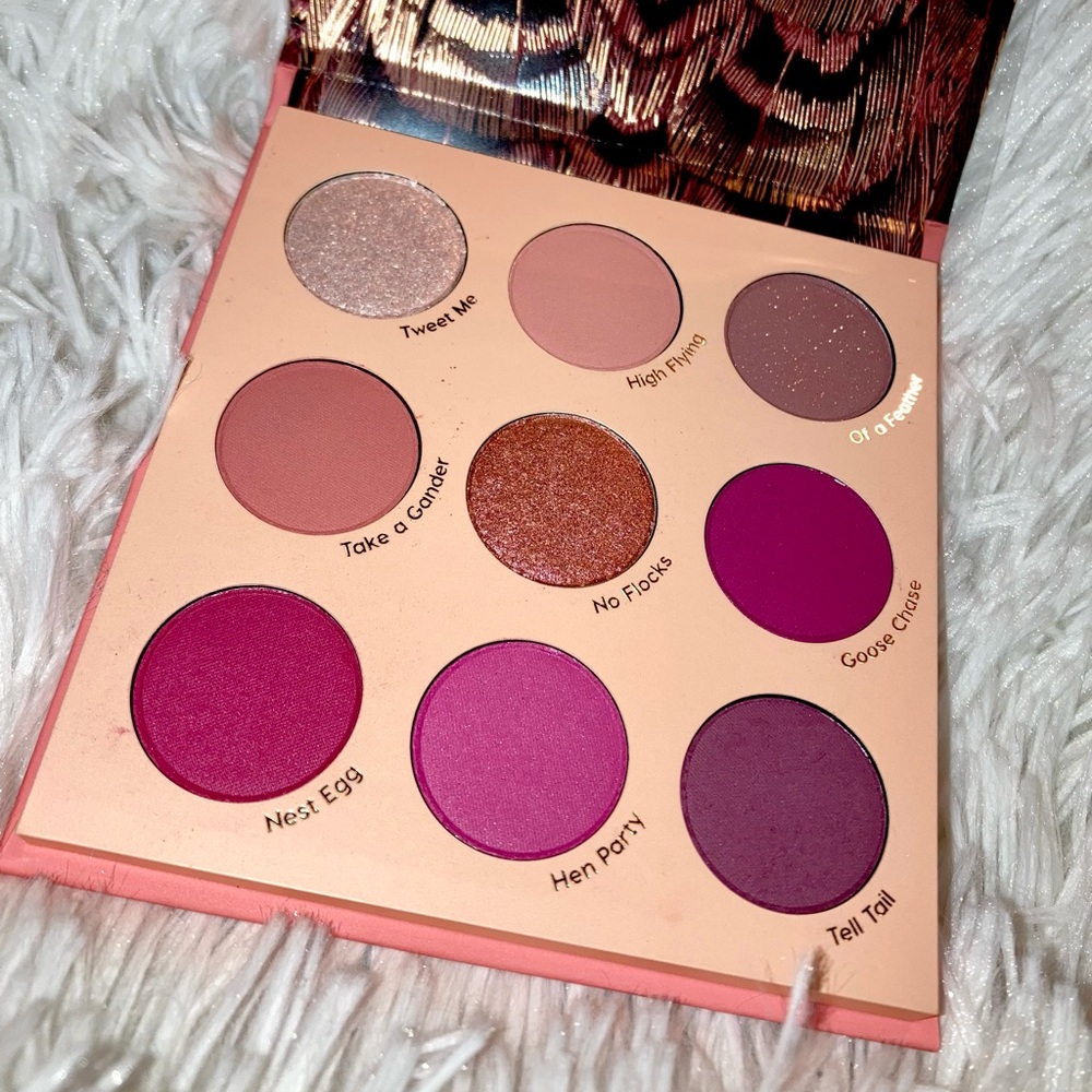 Colourpop - 9 Pan Shadow Palette - Picture 2 of 8